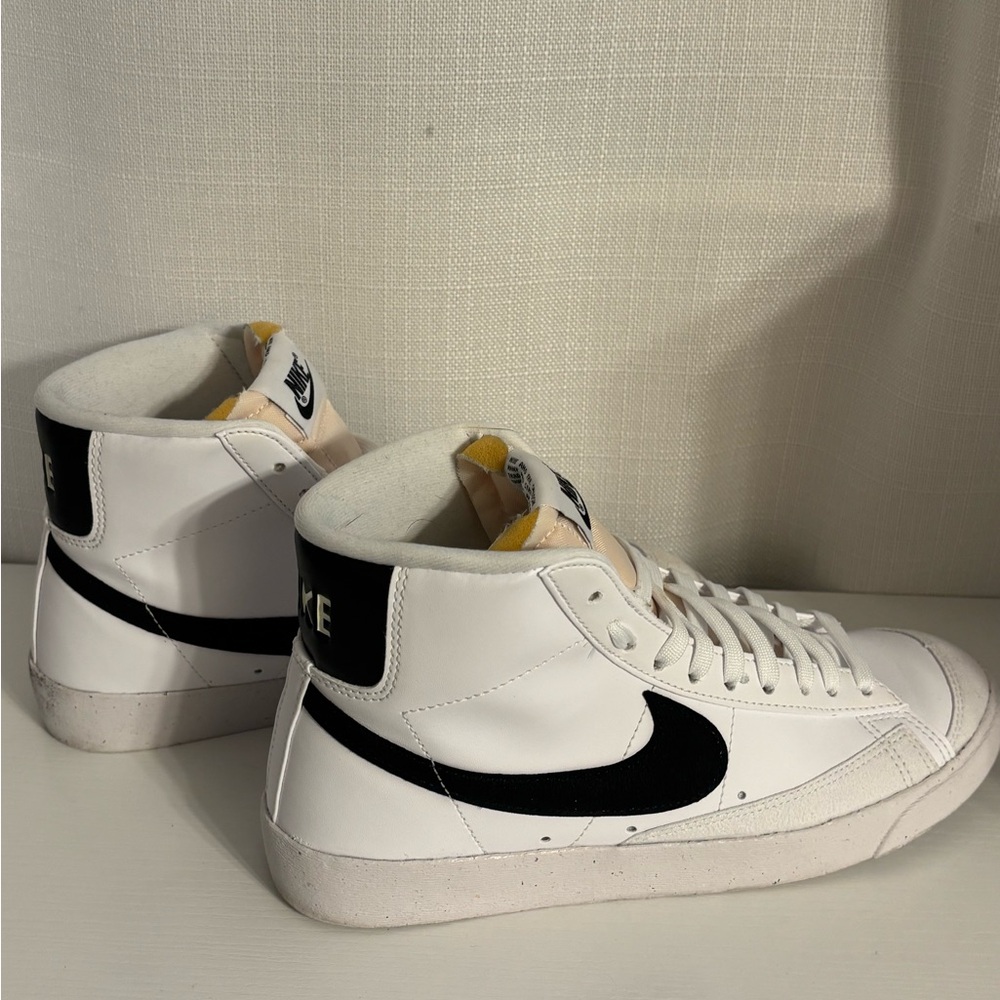 Nike White and Black Blazer Sneakers